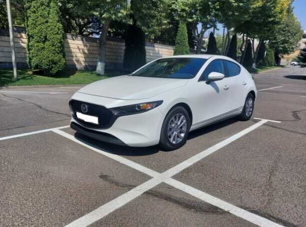 Mazda 3 BP, 2021, пробег 25000 км