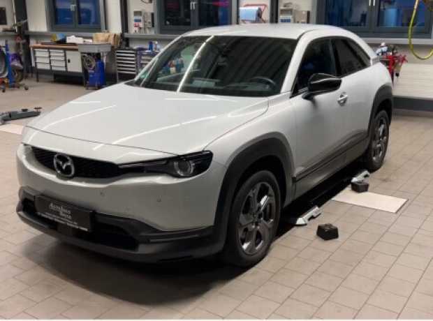 Mazda MX-30 , 2020, пробег 52000 км