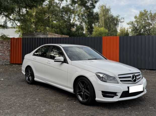 Mercedes-Benz C-Класс W204, S204  Рестайлинг, 2013, пробег 212000 км
