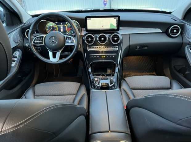 Mercedes-Benz C-Класс W205, S205, C205, A205  Рестайлинг, 2018, пробег 147000 км