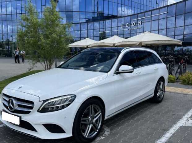 Mercedes-Benz C-Класс W205, S205, C205, A205  Рестайлинг, 2018, пробег 225000 км