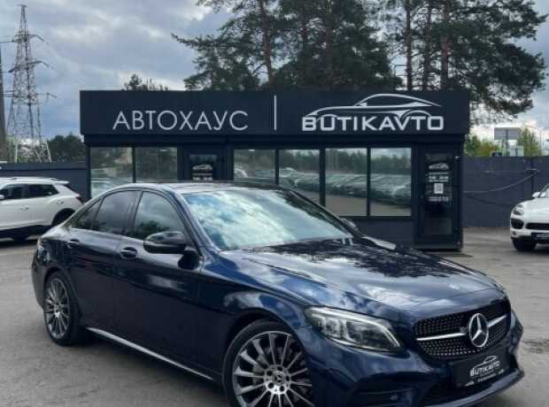 Mercedes-Benz C-Класс W205, S205, C205, A205 Рестайлинг, 2019, пробег 153000 км Mercedes-Benz C-Класс W205, S205, C205, A205 Рестайлинг, 2019, пробег 153000 км