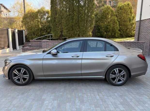 Mercedes-Benz C-Класс W205, S205, C205, A205  Рестайлинг, 2020, пробег 107000 км