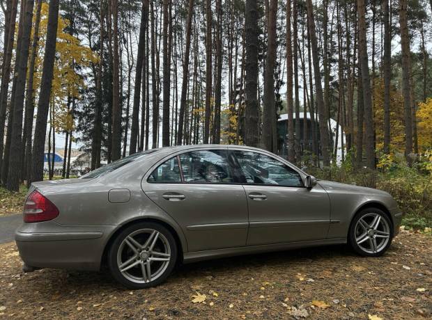 Mercedes-Benz E-Класс W211, S211