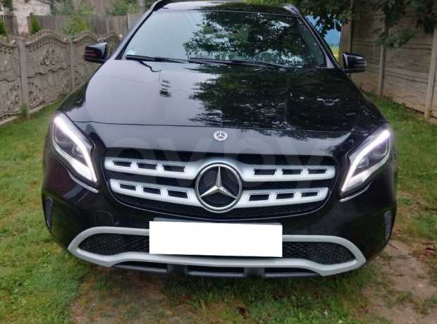 Mercedes-Benz GLA X156