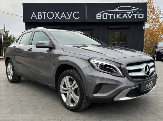 Mercedes-Benz GLA X156