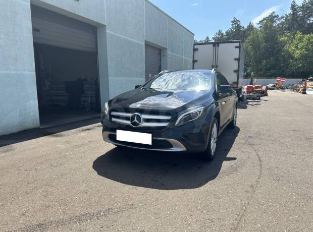 Mercedes-Benz GLA X156