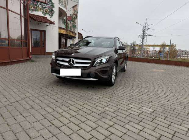 Mercedes-Benz GLA X156