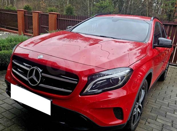 Mercedes-Benz GLA X156