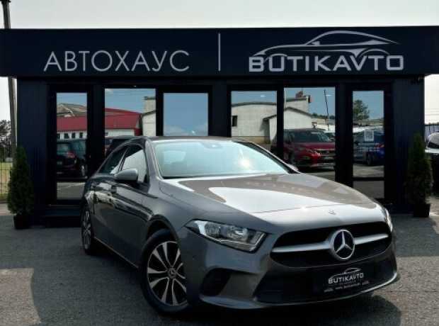 Mercedes-Benz A-Класс W177, V177, 2020, пробег 144000 км Mercedes-Benz A-Класс W177, V177, 2020, пробег 144000 км