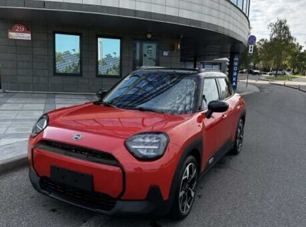 MINI Aceman , 2024, пробег 5500 км