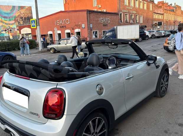 MINI Cabrio III 2-й рестайлинг