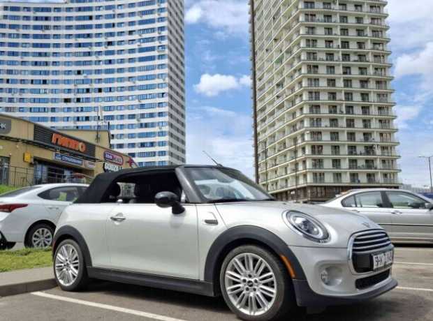 MINI Cabrio III  Рестайлинг, 2018, пробег 56000 км