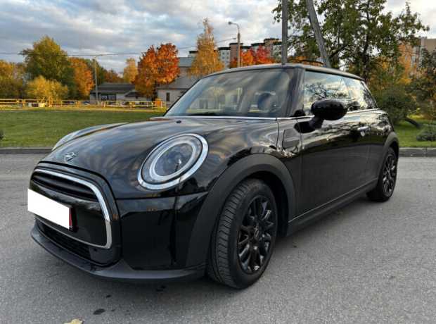 MINI Cooper F55, F56  2-й рестайлинг, 2021, пробег 63000 км