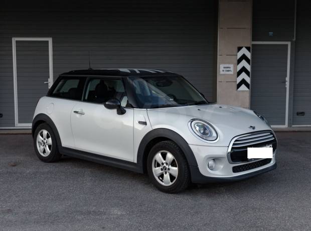 MINI Cooper F55, F56