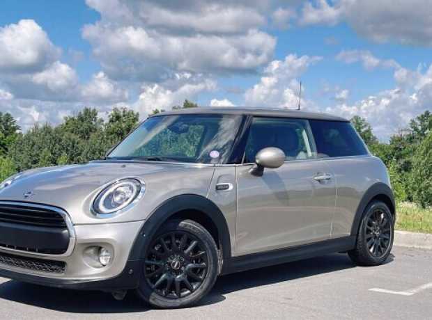 MINI Cooper F55, F56  Рестайлинг, 2019, пробег 50000 км