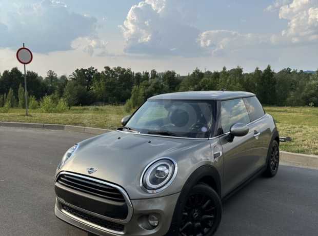 MINI Cooper F55, F56 Рестайлинг