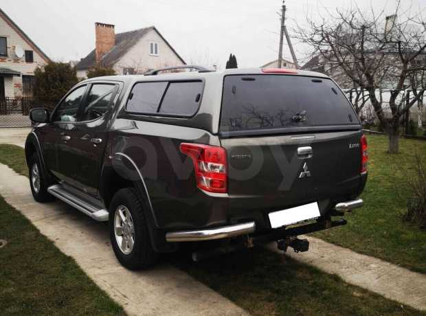 Mitsubishi L200 V