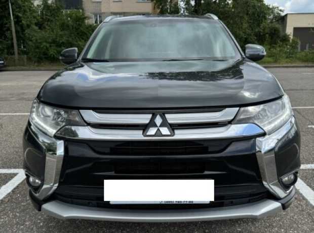 Mitsubishi Outlander III  2-й рестайлинг, 2015, пробег 199700 км
