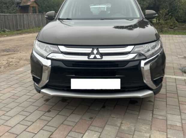 Mitsubishi Outlander III  2-й рестайлинг, 2015, пробег 205000 км