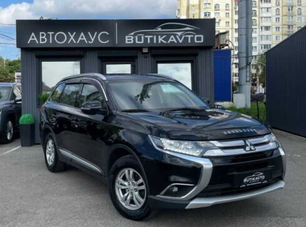 Mitsubishi Outlander III  2-й рестайлинг, 2016, пробег 282000 км