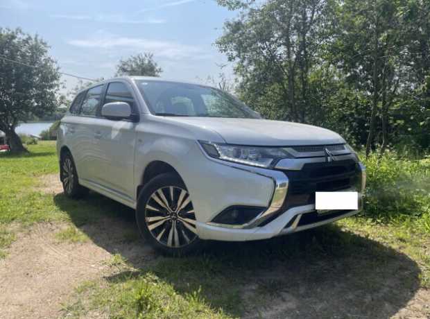 Mitsubishi Outlander III  3-й рестайлинг, 2022, пробег 42000 км