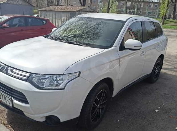 Mitsubishi Outlander III