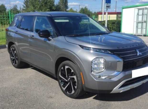 Mitsubishi Outlander IV, 2021, пробег 107000 км