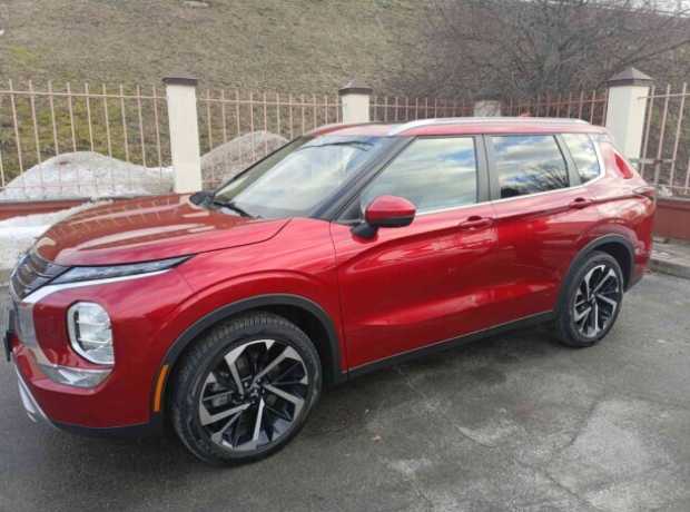 Mitsubishi Outlander IV, 2021, пробег 54000 км