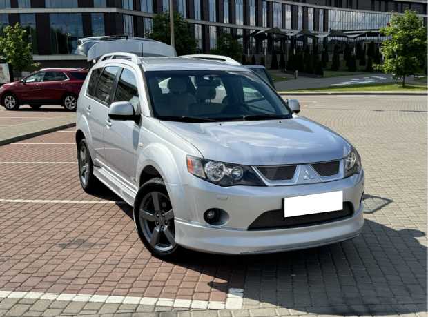 Mitsubishi Outlander XL