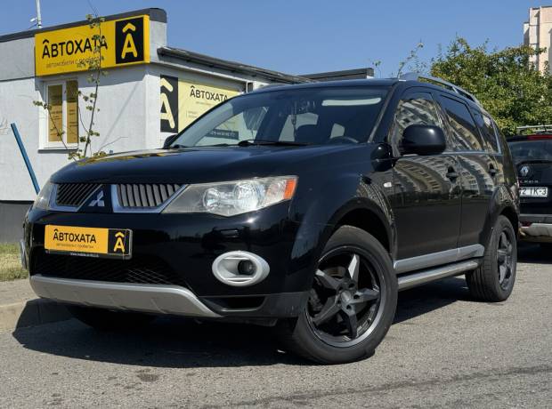 Mitsubishi Outlander XL