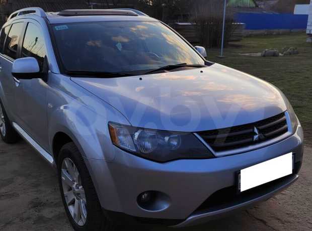 Mitsubishi Outlander XL