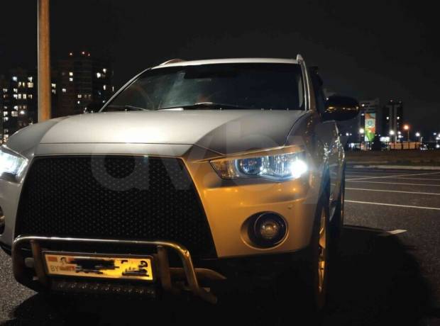 Mitsubishi Outlander XL Рестайлинг