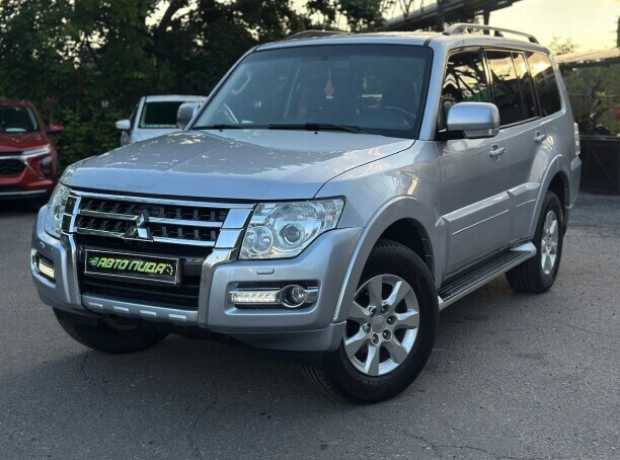 Mitsubishi Pajero IV  2-й рестайлинг, 2014, пробег 199000 км