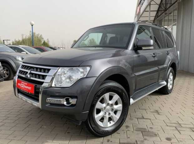 Mitsubishi Pajero IV  2-й рестайлинг, 2015, пробег 117000 км
