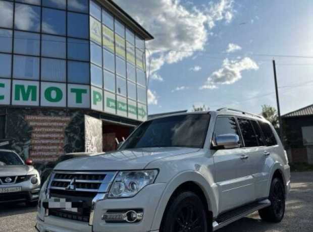 Mitsubishi Pajero IV  2-й рестайлинг, 2019, пробег 33000 км