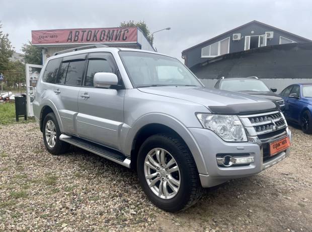 Mitsubishi Pajero IV 2-й рестайлинг