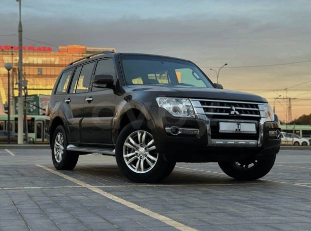 Mitsubishi Pajero IV 2-й рестайлинг