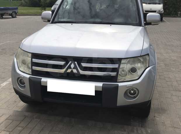 Mitsubishi Pajero IV