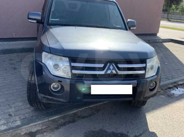 Mitsubishi Pajero IV