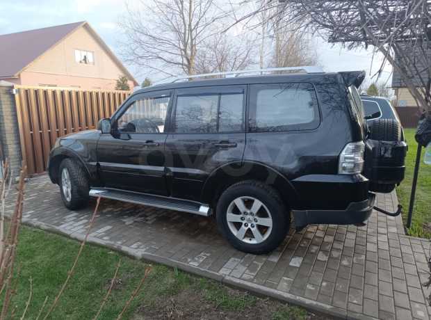 Mitsubishi Pajero IV