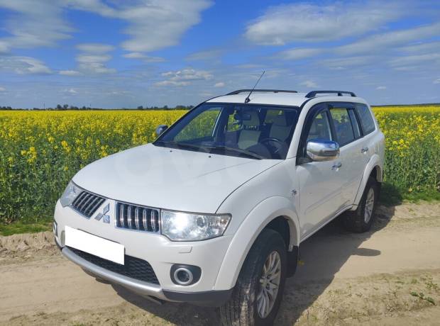 Mitsubishi Pajero Sport II