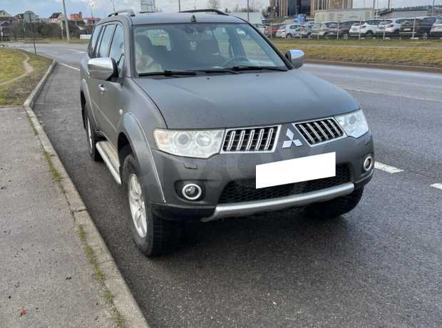 Mitsubishi Pajero Sport II