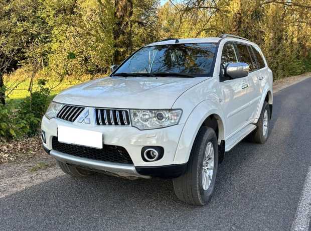 Mitsubishi Pajero Sport II