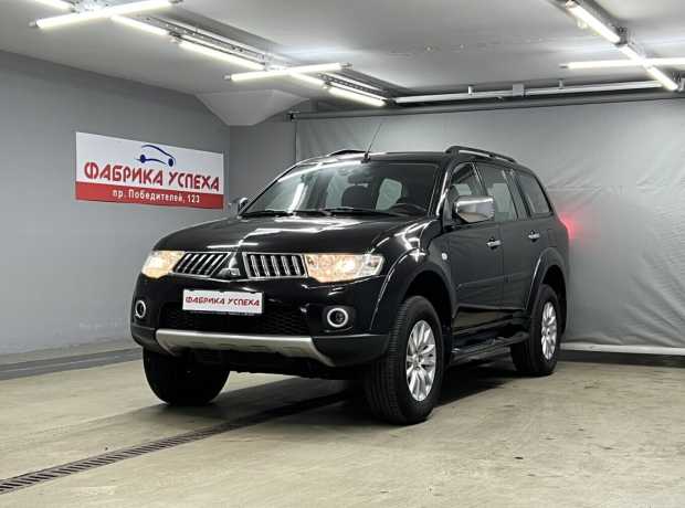 Mitsubishi Pajero Sport II