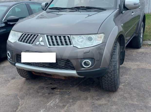 Mitsubishi Pajero Sport II