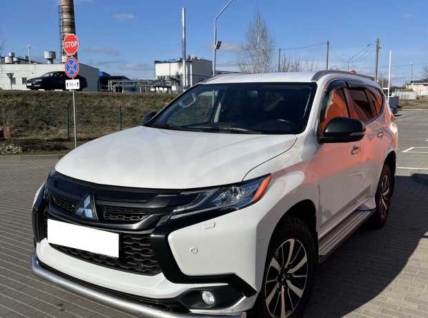 Mitsubishi Pajero Sport III