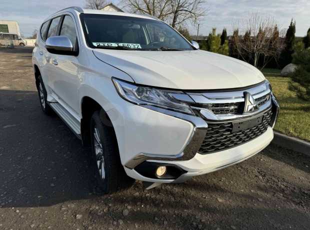 Mitsubishi Pajero Sport III