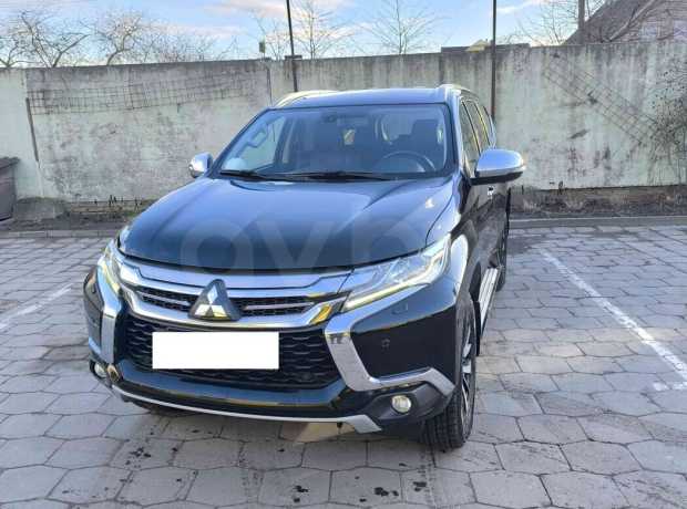 Mitsubishi Pajero Sport III