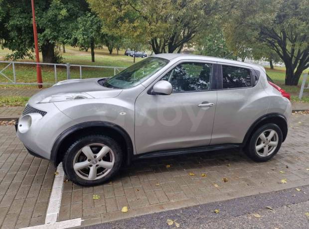 Nissan Juke YF15